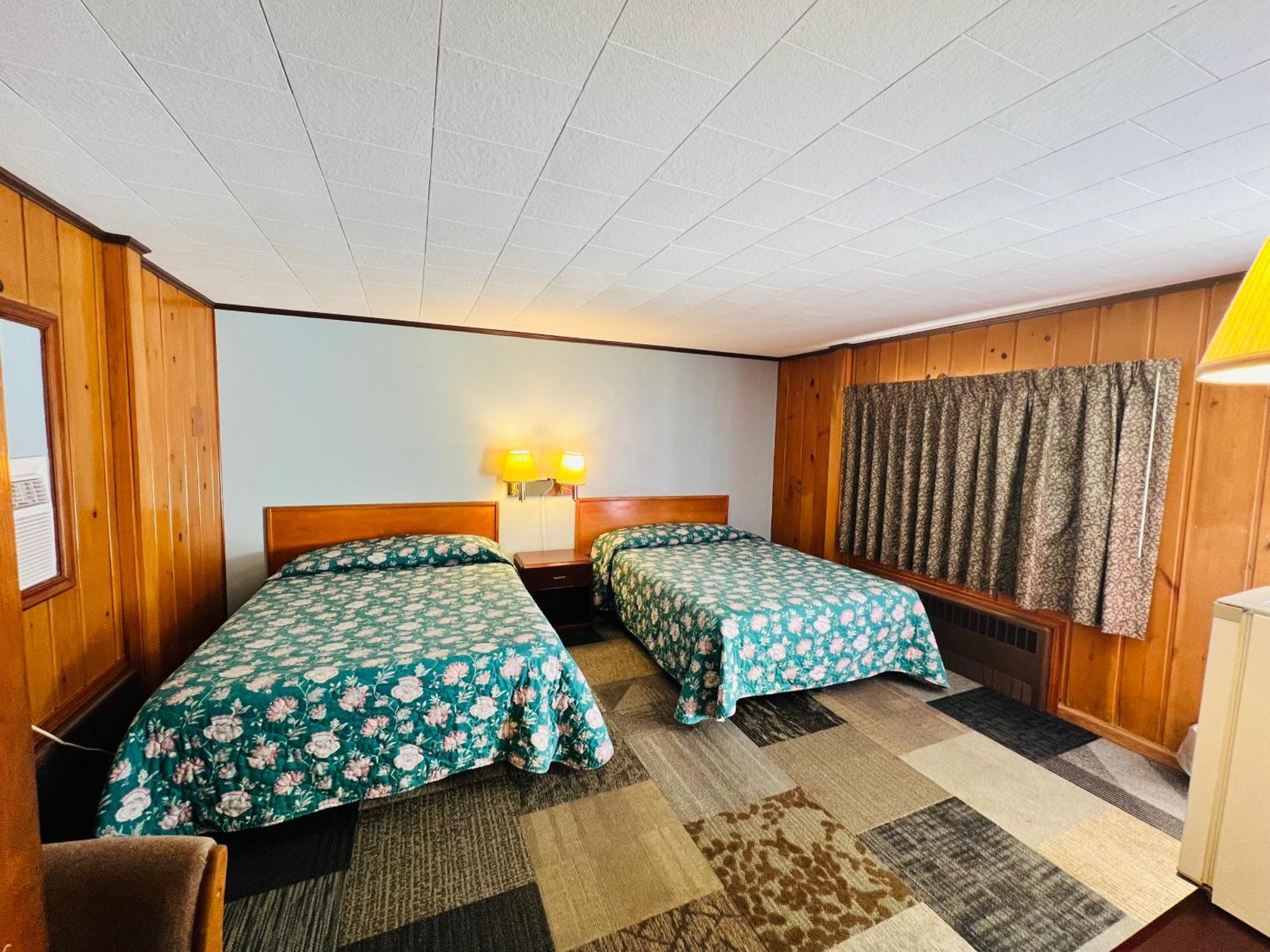 Sun N Snow Hotel 캐딜락 외부 사진