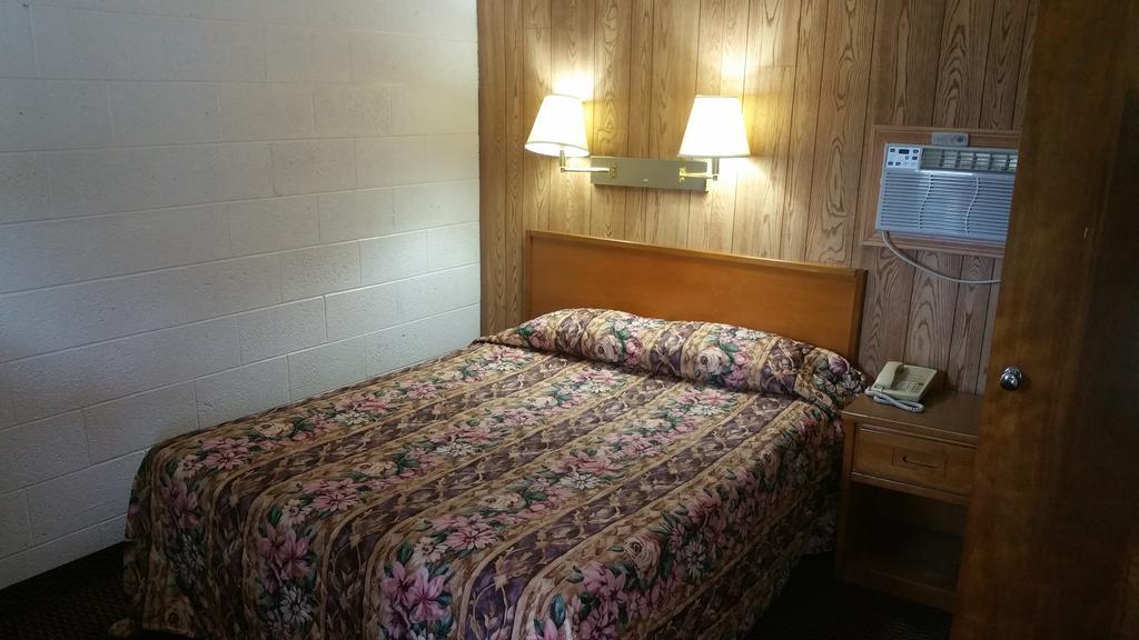 Sun N Snow Hotel 캐딜락 외부 사진