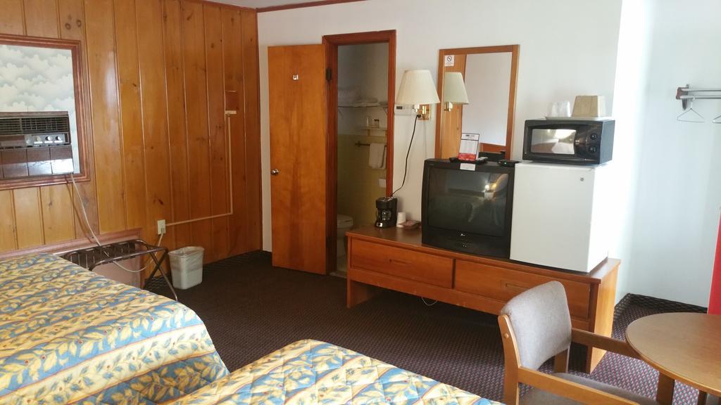 Sun N Snow Hotel 캐딜락 외부 사진