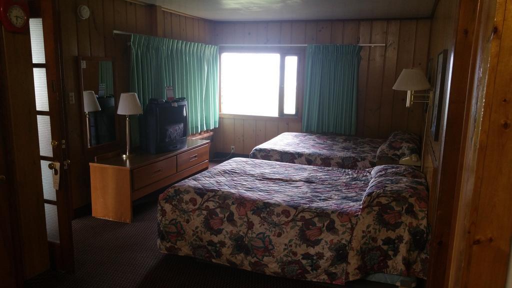 Sun N Snow Hotel 캐딜락 외부 사진