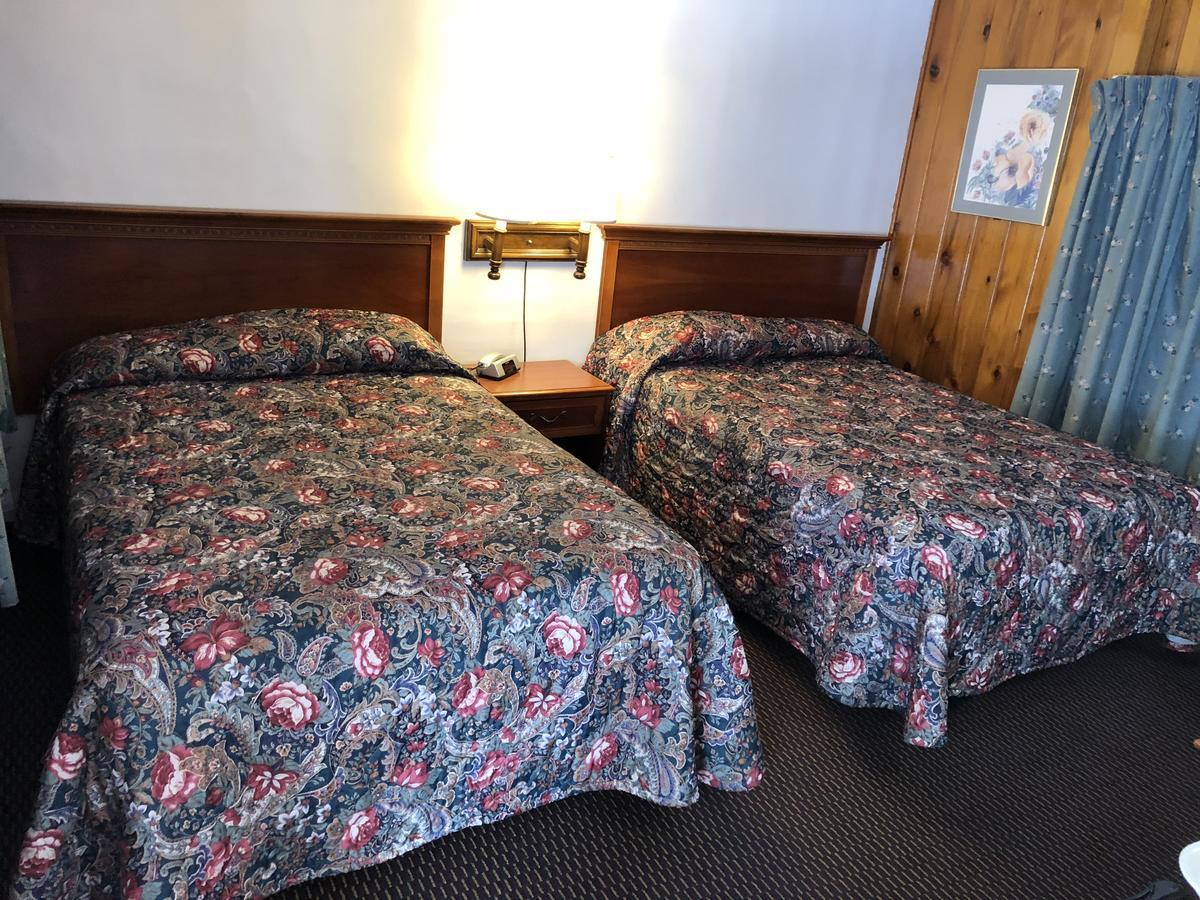 Sun N Snow Hotel 캐딜락 외부 사진
