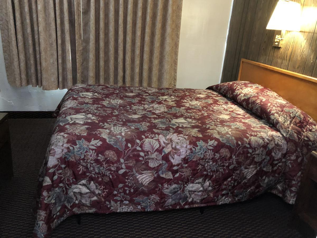 Sun N Snow Hotel 캐딜락 외부 사진